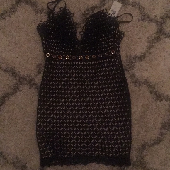 Fashion nova "ring me a mini dress" - Picture 2 of 5